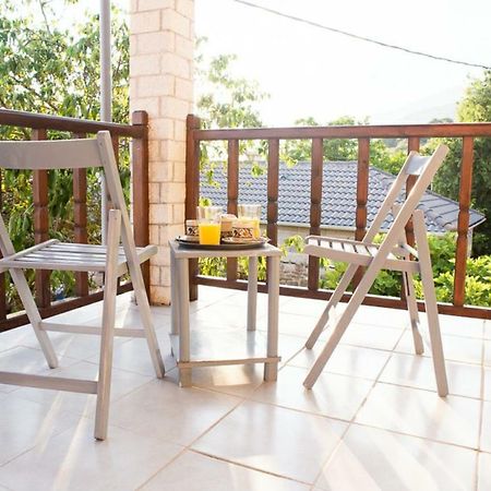 To Archontiko Tis Nikis Guest House อิโออันนินา ภายนอก รูปภาพ