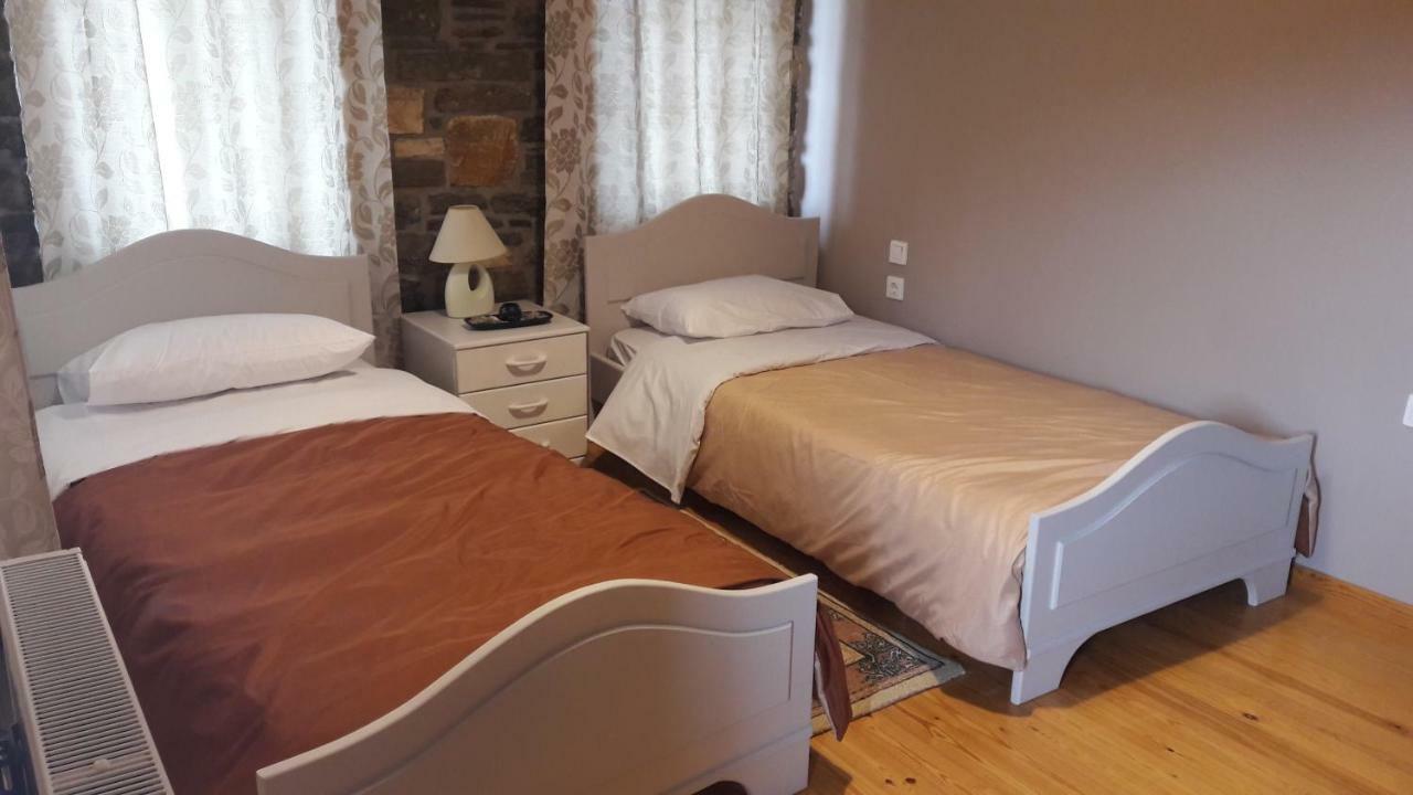 To Archontiko Tis Nikis Guest House อิโออันนินา ภายนอก รูปภาพ